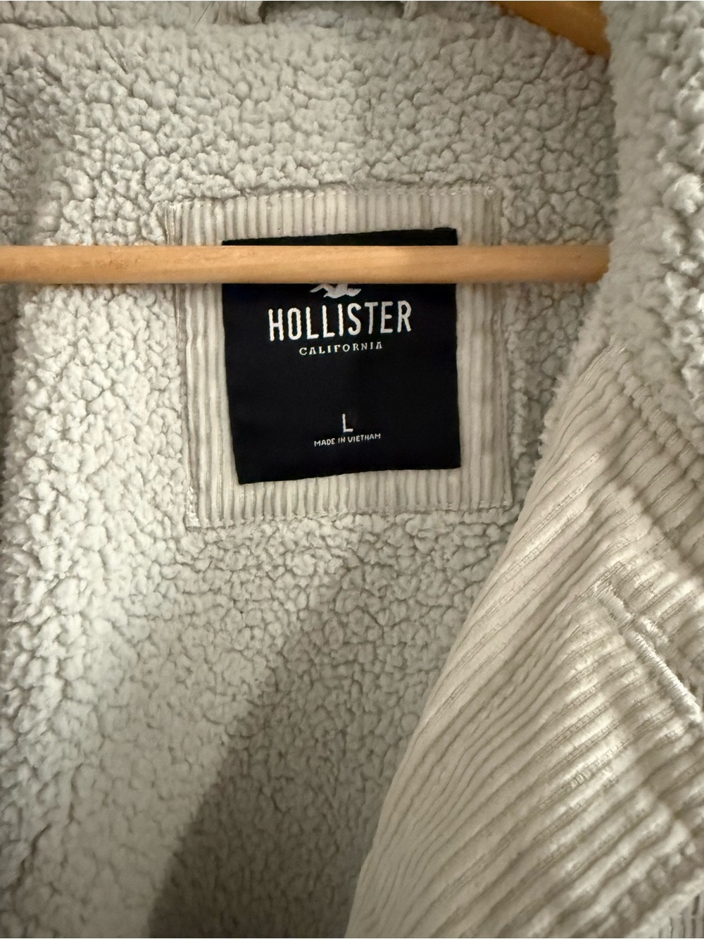Hollister Corduroy Jacket - Picture 3 of 3